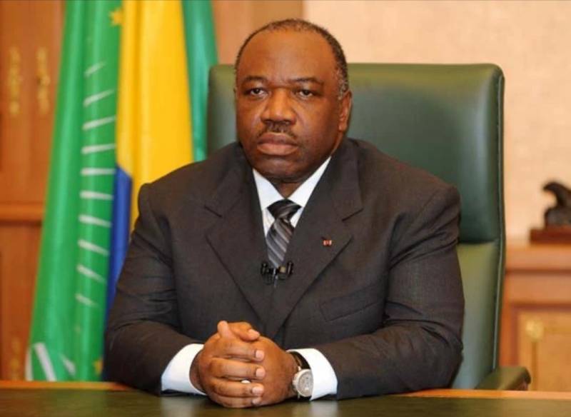 Le président déchu du Gabon autorisé à voyager librement à l’étranger
