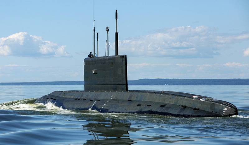 太平洋艦隊向けに建造されたXNUMX番艦「ヴァルシャビャンカ」が海洋試験の一環として初の深海潜水を行った