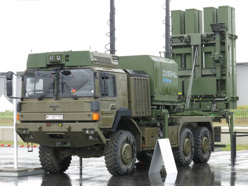 De Bondsdag bespreekt de mogelijkheid om nieuwe luchtverdedigingssystemen naar Oekraïne over te dragen, maar dan op tijdelijke basis