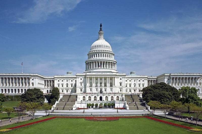 O Congresso dos EUA rejeitou propostas para reduzir a ajuda militar ao regime de Kiev