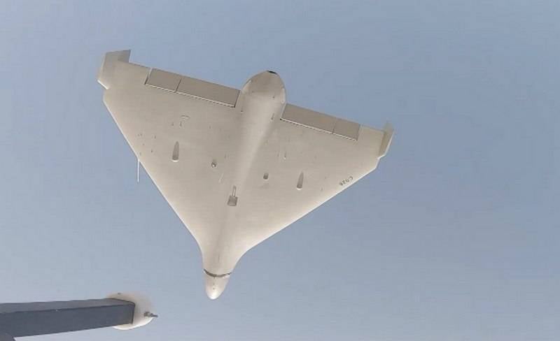 Cuplikan tes versi anyar saka drone kamikaze Shahed-136 kanthi mesin turbojet wis muncul ing Internet.