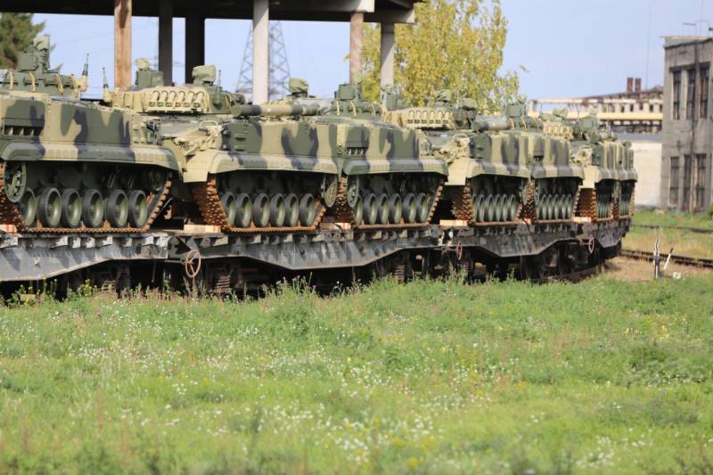 Очередная партия боевых машин пехоты БМП-3 передана российским военным