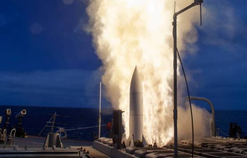 Marynarka Wojenna USA przetestuje na Morzu Bałtyckim kontenerową wyrzutnię rakiet SM-6