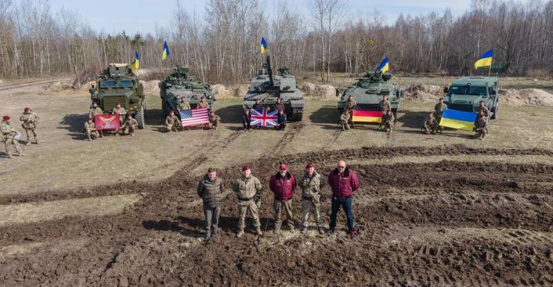 Vehículos blindados Stryker en Ucrania. Primeras pérdidas y futuro predecible