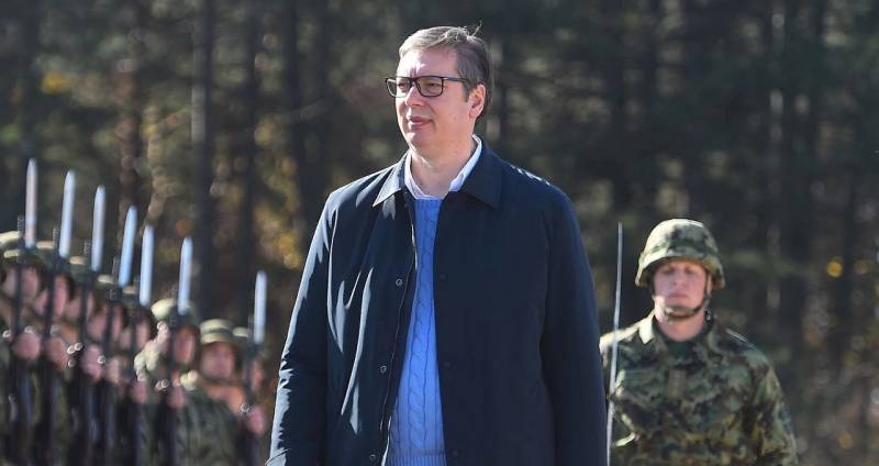 सर्बिया के राष्ट्रपति ने पश्चिमी देशों पर गणतंत्र को अपनी सेना को हथियारबंद करने से रोकने का आरोप लगाया