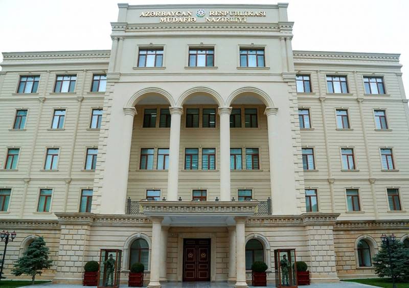 Ordföranden för förbundsdagskommittén uppmanade de tyska myndigheterna att ompröva de ekonomiska förbindelserna med Azerbajdzjan efter invasionen av Karabach