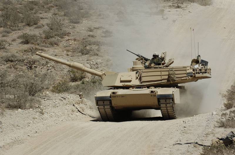 Um porta-voz do Exército dos EUA anunciou a chegada de todos os tanques Abrams prometidos por Washington à Ucrânia