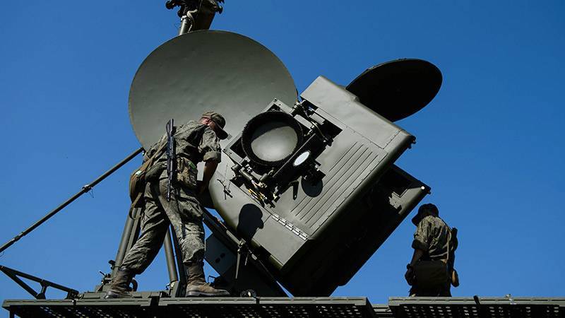 Fransız istihbaratı: Rusya, kuzeybatı askeri bölgesindeki "Bylina" elektronik savaş istasyonları için bir kontrol sistemi kurmaya hazırlanıyor