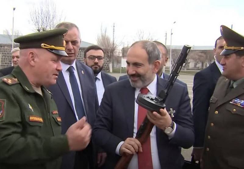 Perjanjian yang ditandatangani tentang pendirian pangkalan militer Angkatan Bersenjata Rusia di Gyumri tidak mengatur penghentian sepihak