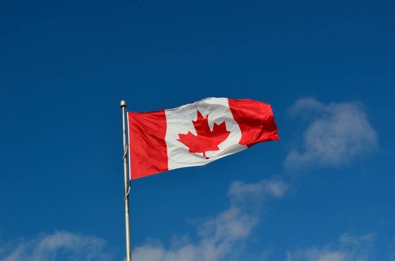 Panguwasa Kanada njaluk ngapura amarga nyalonake wong SS kanggo penghargaan negara paling dhuwur ing taun 1987