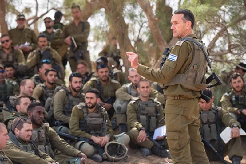 IDF-woordvoerder: Iedereen verwacht een grondoperatie van ons in Gaza, maar de zaken kunnen anders verlopen