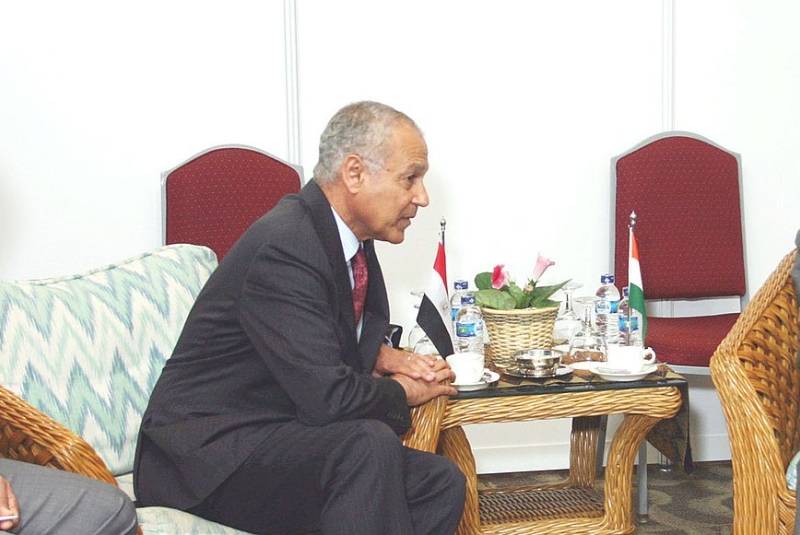 Le secrétaire général de la Ligue des États arabes a appelé les grandes puissances à contribuer à la création d'un État palestinien