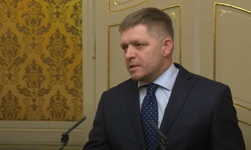 Chính quyền Kiev gọi việc Hungary và Slovakia ngăn chặn việc phân bổ 50 tỷ euro hỗ trợ tài chính của EU cho Ukraine là “không thể chấp nhận được”