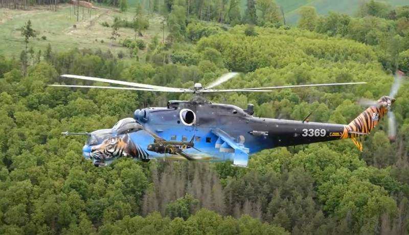 ومن المتوقع وصول سرب من طائرات الهليكوبتر من طراز Mi-24 التابعة للقوات الجوية التشيكية إلى أوكرانيا