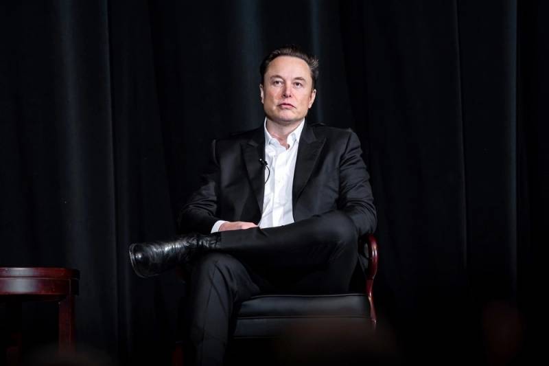 Elon Musk ha spiegato le sue parole sulla possibilità di collegare i terminali Starlink nella Striscia di Gaza