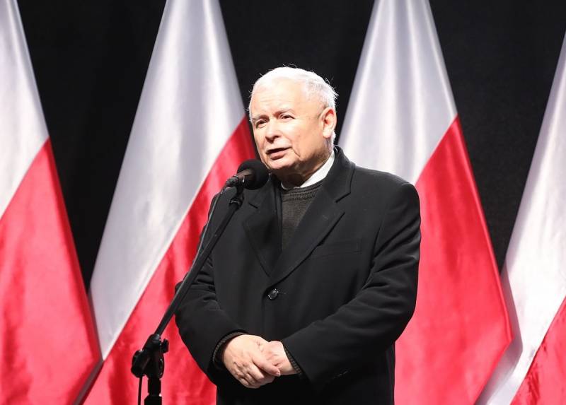 I Polen kritiserades det styrande partiets ordförande för att ha vägrat delta i debatten