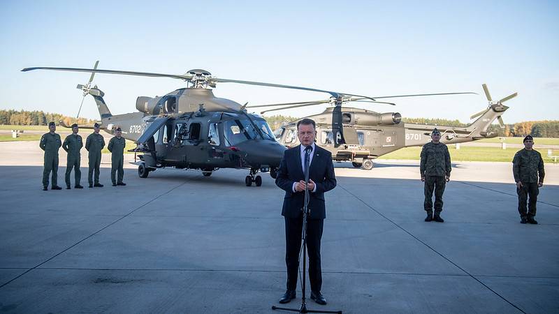 पोलैंड को गणतंत्र की ग्राउंड फोर्सेज के लिए पहले दो बहुउद्देश्यीय अगस्ता वेस्टलैंड AW149 हेलीकॉप्टर प्राप्त हुए