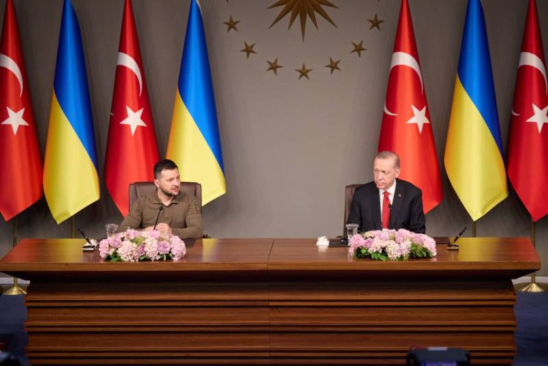 Amerikaanse editie: Turkije bereidt een nieuwe internationale bijeenkomst over Oekraïne voor, maar zonder Russische deelname