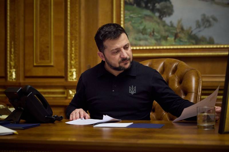 De voormalige assistent van het plaatsvervangend hoofd van het Pentagon zei dat Zelenski de SBU opdracht had gegeven een moordaanslag op politicus Tsarev te organiseren uit angst de macht te verliezen.