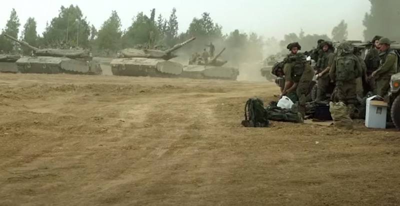 Materiał filmowy przedstawiający Siły Obronne Izraela przygotowujące się do operacji lądowej w Strefie Gazy