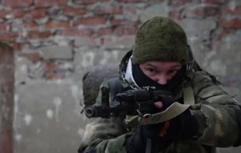 クルスク地方では、ウクライナの無人機攻撃で勤務中の兵士が負傷した