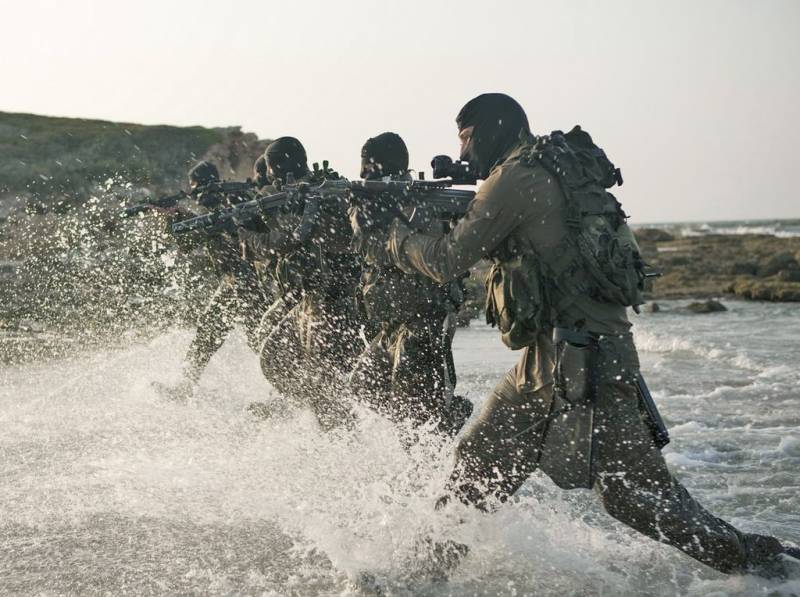 The Israeli army showed footage of the landing of naval commandos in the south of the Gaza Strip