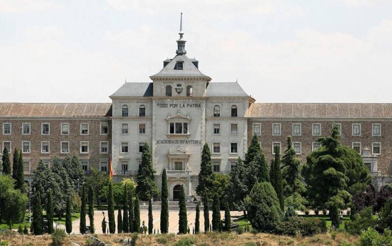 Edificio dell'Accademia di fanteria di Toledo, Toledo, Spagna.