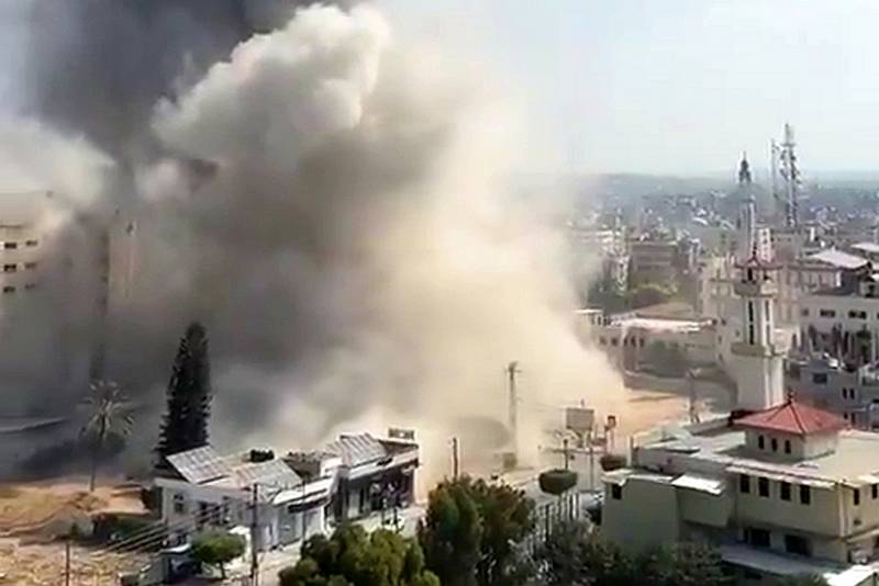 巴勒斯坦红新月会就以色列国防军袭击加沙圣城医院表示：大楼摇晃，难民和工作人员感到恐惧和恐慌