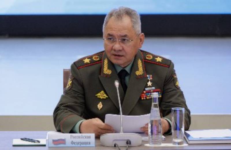 Shoigu sagte, dass Moskau weiterhin zum Dialog mit dem Westen über die Ukraine bereit sei