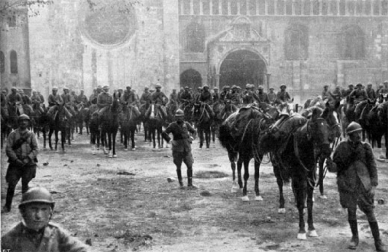 Italian cavalry enters Trento on November 3, 1918
