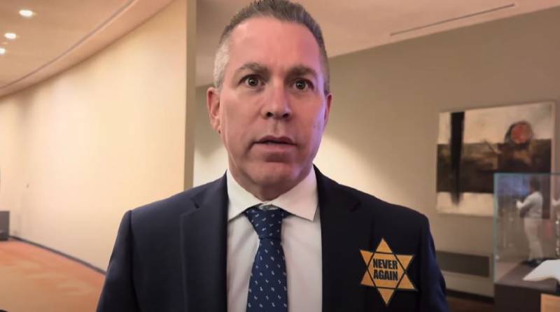 Представитель Израиля в ООН пообещал носить желтую звезду, пока международная организация не осудит ХАМАС