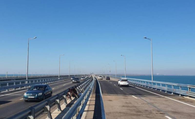 Wakil Perdana Menteri Federasi Rusia mengumumkan restorasi menyeluruh Jembatan Krimea 18 hari lebih cepat dari jadwal