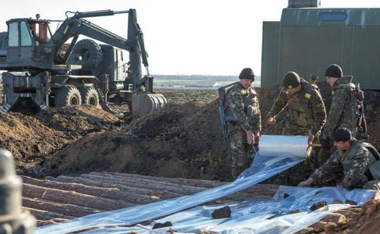 یک کارشناس نظامی در مورد اقدامات نیروهای مسلح اوکراین برای ایجاد خط دفاعی در اطراف کوپیانسک در زمینه موفقیت نیروهای مسلح روسیه در این راستا صحبت کرد.
