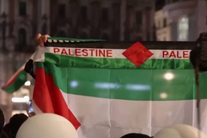 “Palestina libera!”: nella capitale britannica si svolge una manifestazione di massa a sostegno dei palestinesi