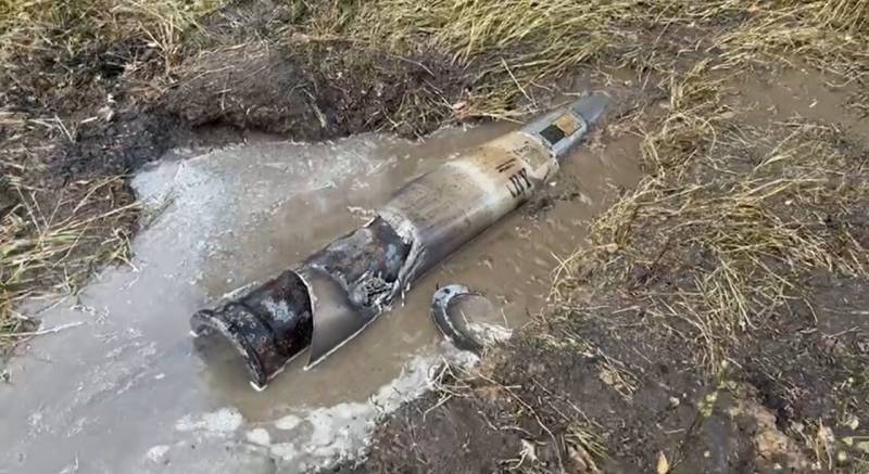 우크라이나군이 도네츠크에서 집속탄두를 탑재한 로켓을 발사했다.