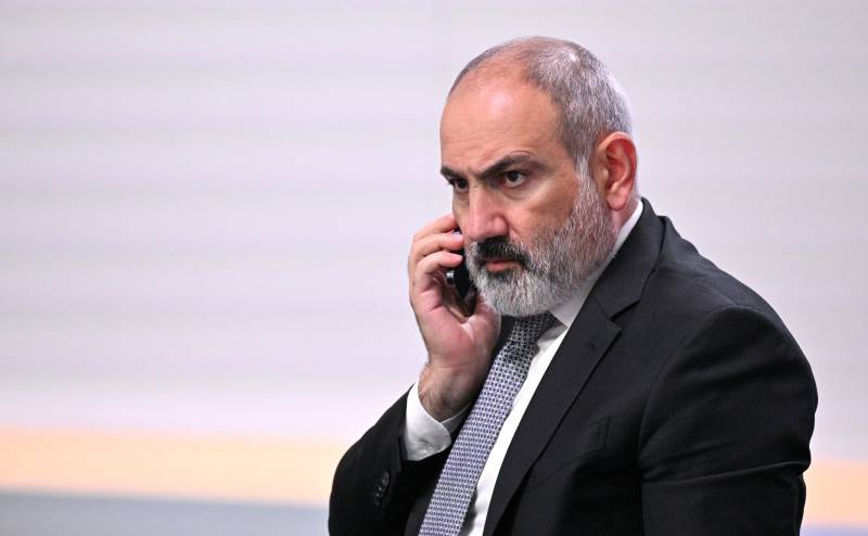 アルメニアのパシニャン首相は、国内情勢の正常化につながるのであれば辞任する用意があると発表した。