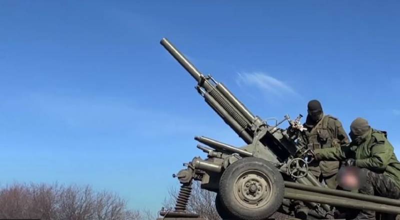 Um voluntário russo falou sobre a destruição por uma tripulação de morteiros de um comboio das Forças Armadas Ucranianas perto de Soledar