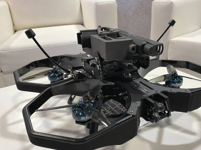 Drone nganggo pistol: proyek eksperimen saka SIG Sauer