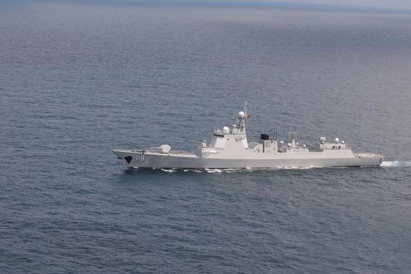 Edisi Inggris: China nransfer kapal perang menyang Timur Tengah