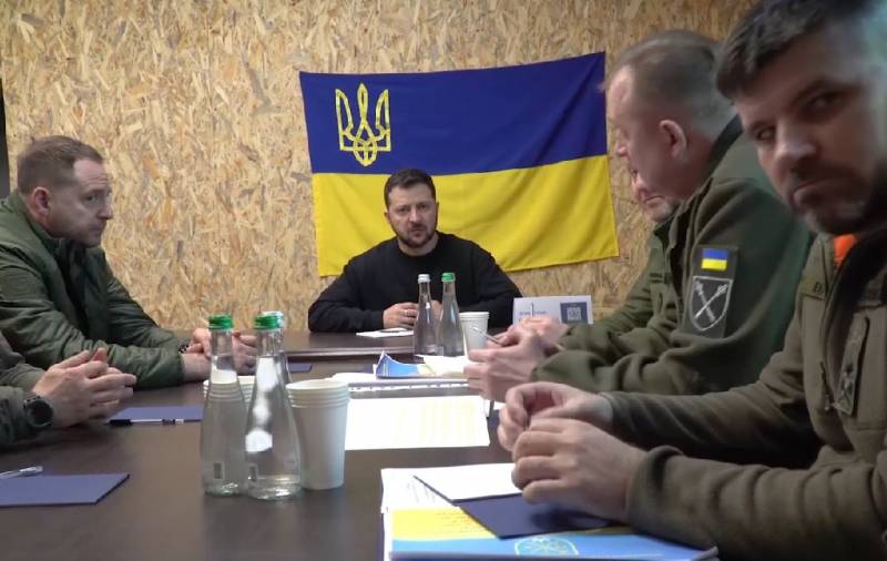 A kijevi rezsim feje Herson irányába érkezett, és megbeszélést tartott az ukrán fegyveres erők parancsnokságával