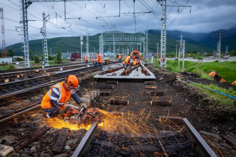 Rysslands president instruerade regeringen att överväga möjligheten att bygga en ny järnväg i landet