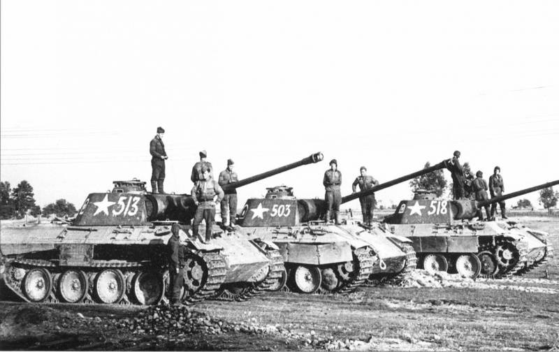 L'uso di carri armati tedeschi e cannoni semoventi catturati nell'Armata Rossa nella fase finale della guerra e nel dopoguerra