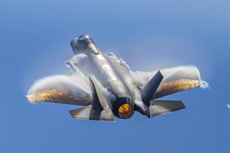 «Израиль не в состоянии летать на своих F-35»: министр обороны Турции раскритиковал американский истребитель