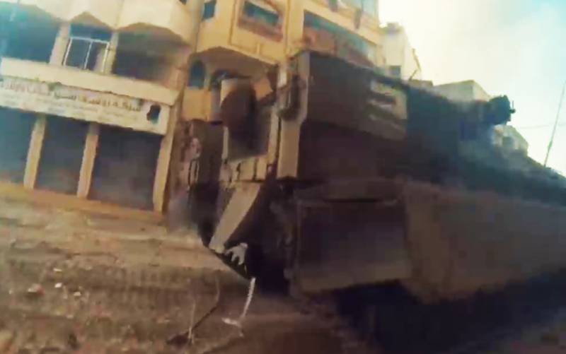 Merkava на расстоянии вытянутой руки: ХАМАС показал бои в Газе с огневыми ловушками для израильских танков