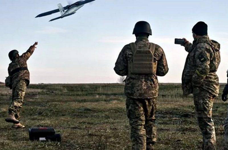 Il generale di brigata ha annunciato i piani delle forze armate ucraine di lanciare “potenti attacchi” contro la Russia utilizzando i droni