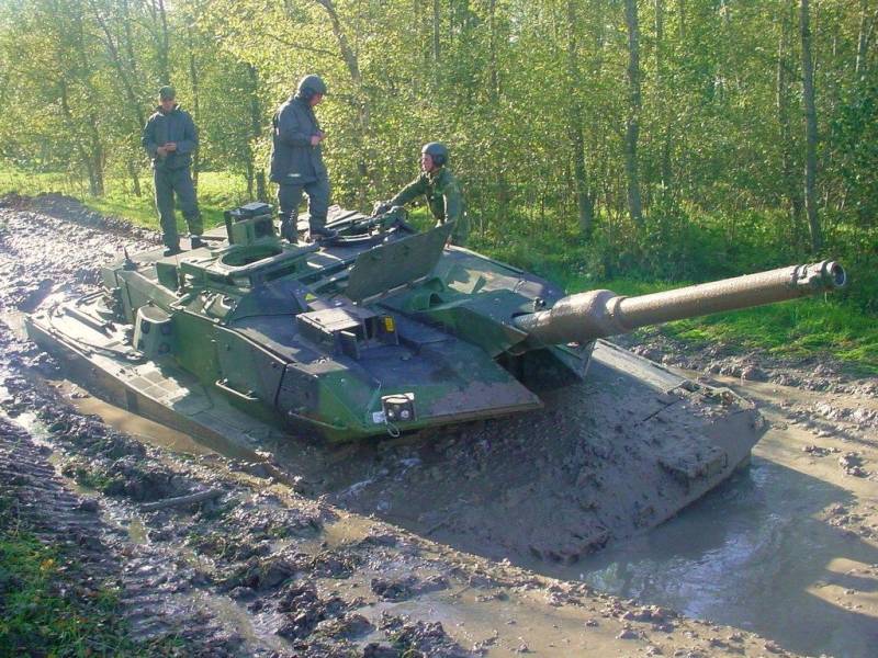 Kekacauan informasi di pers Jerman: Tank-tank macan tutul menggelepar tak berdaya di lumpur di Ukraina