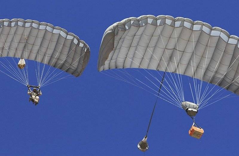 Новейшая грузовая автоматизированная парашютная система «Юнкер-ДГ-250» пошла в войска