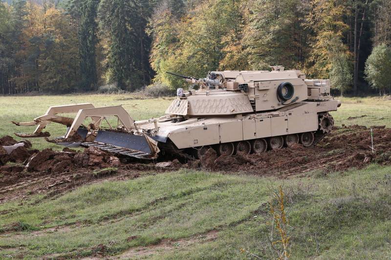 American media: The United States transferred to the Ukrainian Armed Forces at least one Assault Breacher mine clearing vehicle based on the Abrams tank to break through the Russian defense line