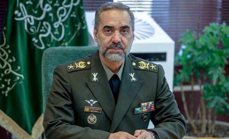 Der Chef des iranischen Verteidigungsministeriums drohte den USA mit einem „schweren Schlag“, falls die Feindseligkeiten im Gazastreifen andauern