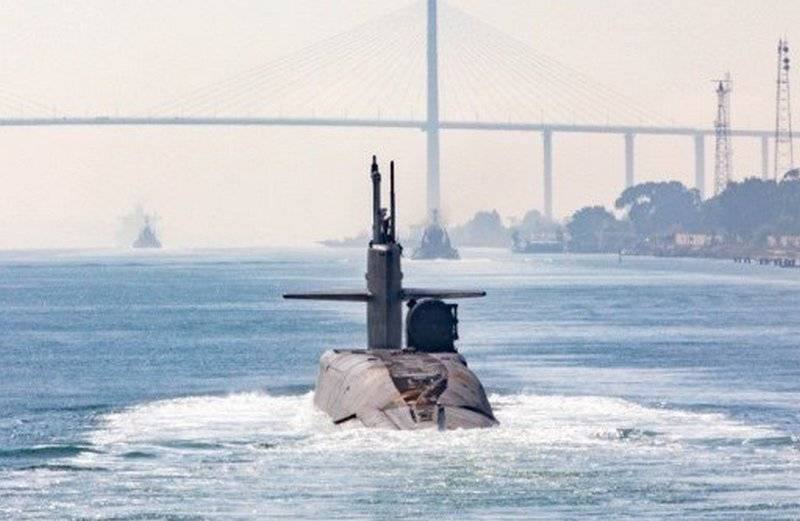 Os Estados Unidos implantaram um submarino nuclear estratégico da classe Ohio no Oriente Médio.